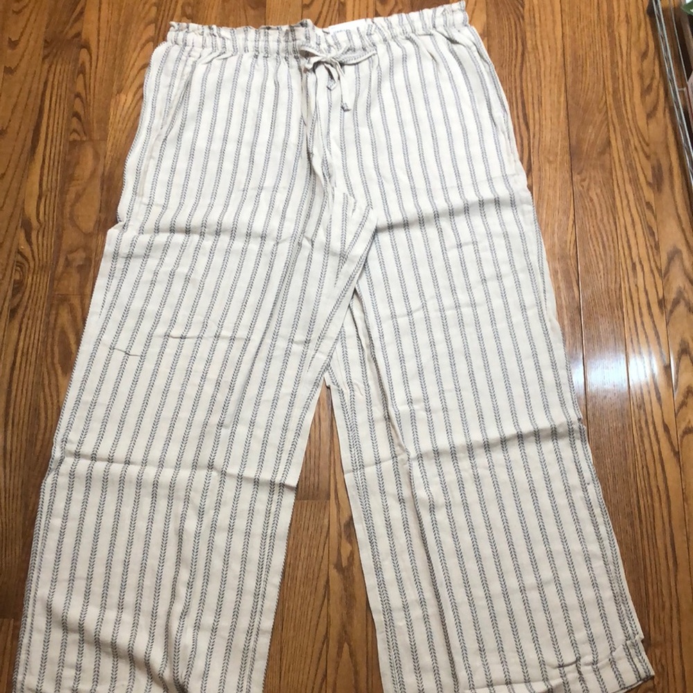 Cream and Black Wide Leg Pants with Elastic Waistband